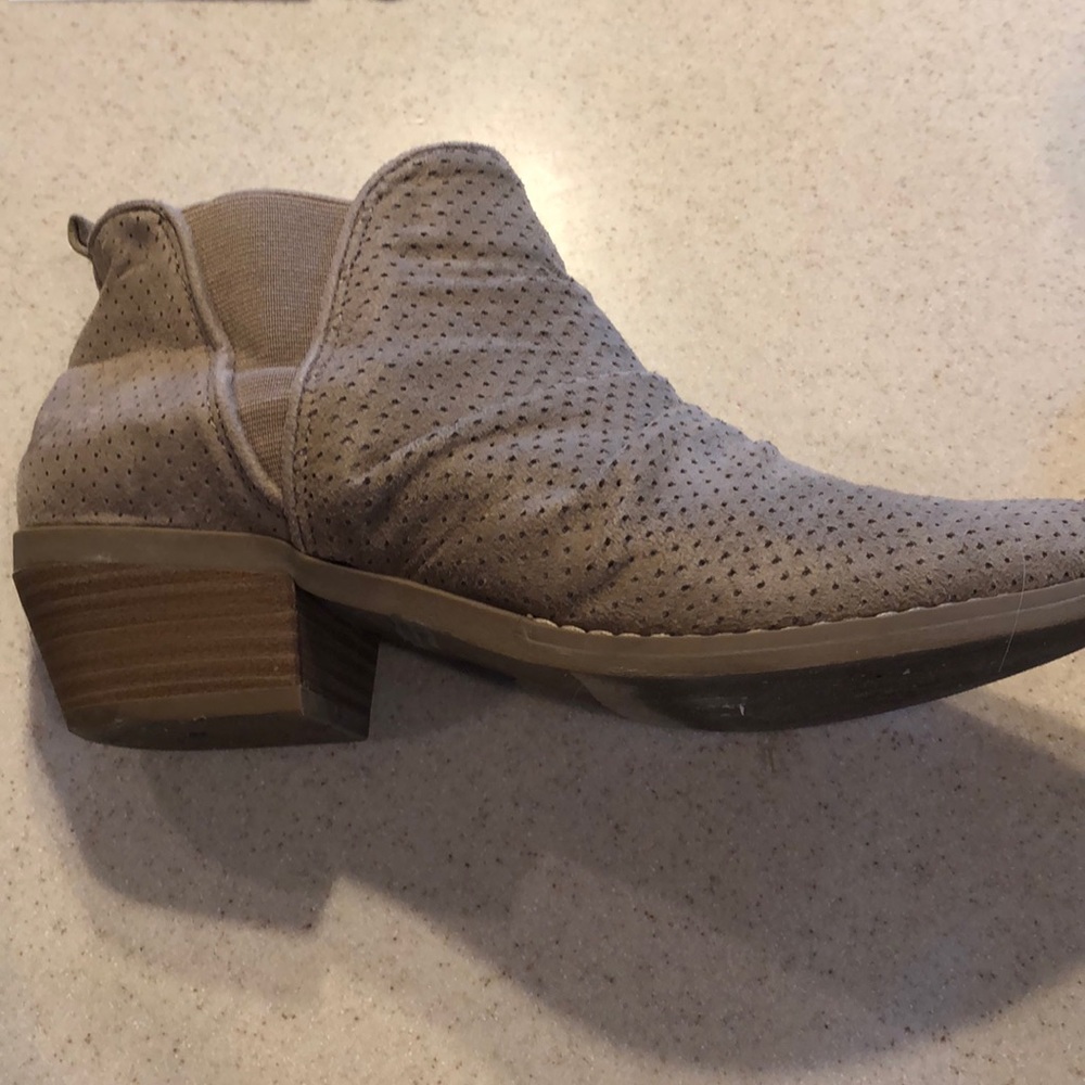 Report booty - Picture 2 of 3